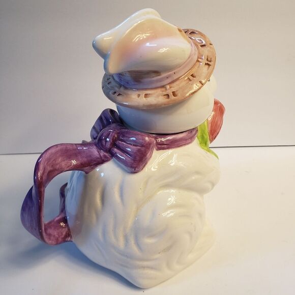 Brinn's White Bunny Rabbit Teapot - Picture 4 of 10